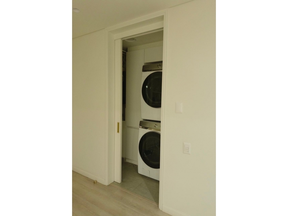 [BV] EN VENTA APARTAMENTO MODERNO EN CIUDAD DEL RÍO, MEDELLÍN — foto 4