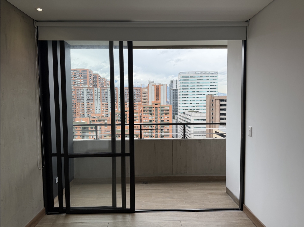[BV] EN VENTA APARTAMENTO MODERNO EN CIUDAD DEL RÍO, MEDELLÍN — foto 3