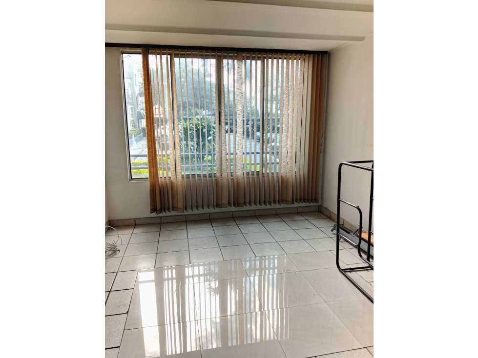 EN VENTA APARTAMENTO PARA REMODELAR SECTOR MILÁN ENVIGADO