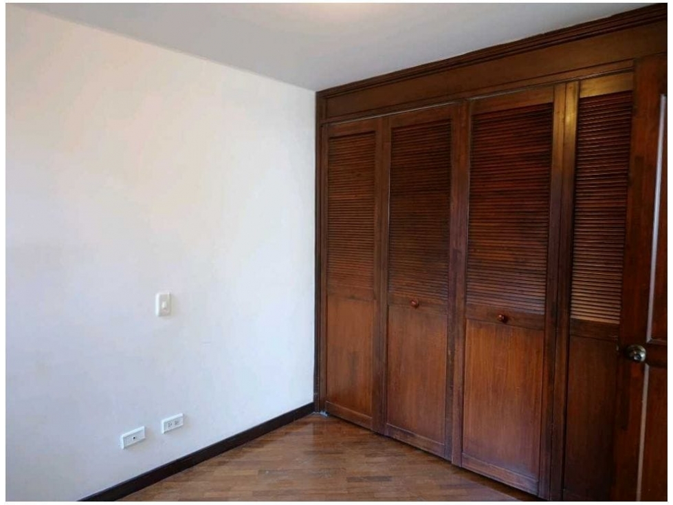 [YV] APARTAMENTO PARA REMODELAR SECTOR PATIO BONITO, EL POBLADO — foto 5