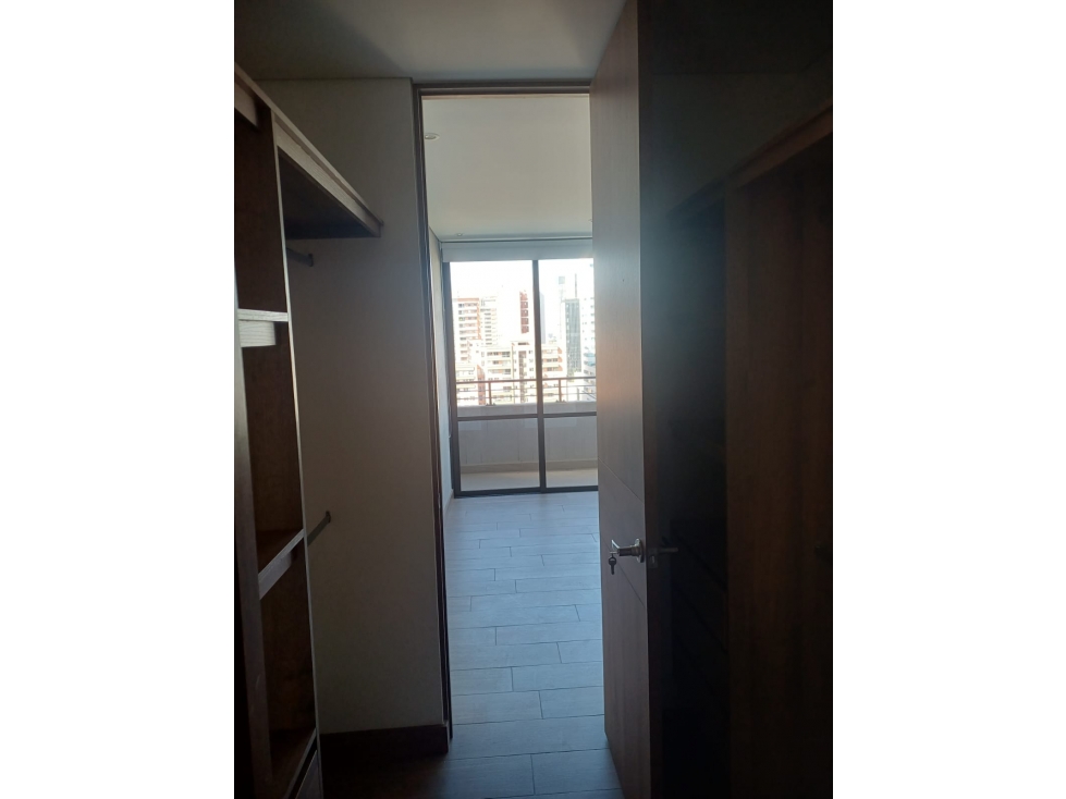 [BV] EN VENTA APARTAMENTO MODERNO EN CIUDAD DEL RÍO, MEDELLÍN — foto 4