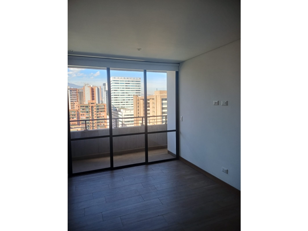 [BV] EN VENTA APARTAMENTO MODERNO EN CIUDAD DEL RÍO, MEDELLÍN — foto 2