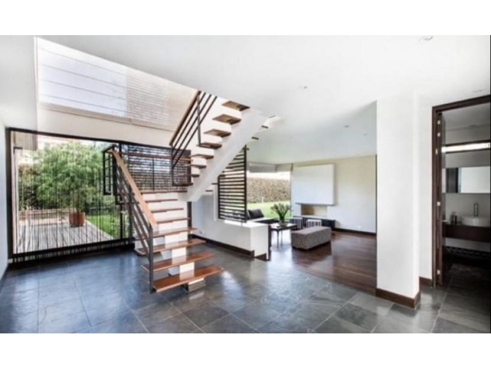 Arriendo casa en San Simon