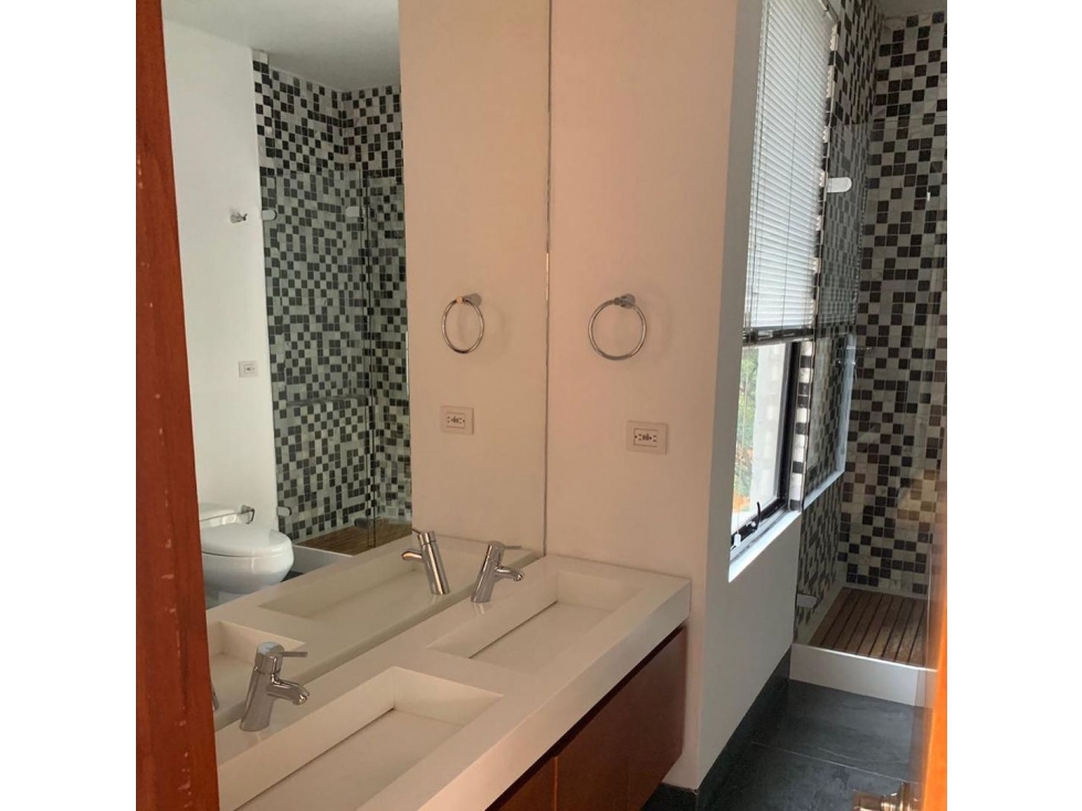 Arriendo apartamento en La Cabrera — foto 3