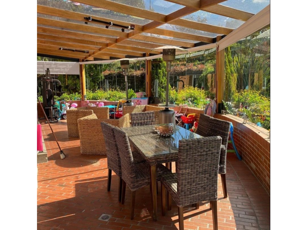 Vendo/arriendo casa en San Simón