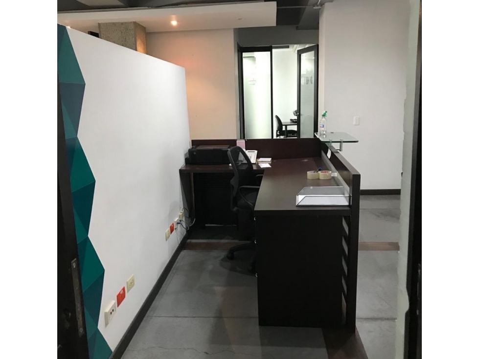 Arriendo oficina en el Centro Comercial Unilago - 6