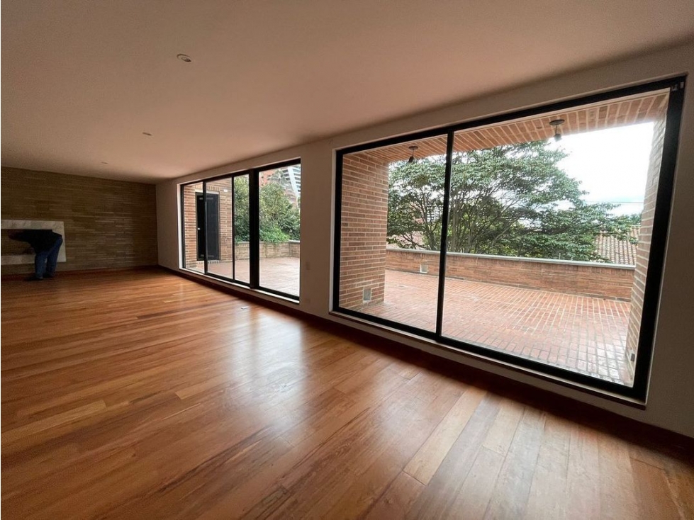 Arriendo apartamento en Chico Alto