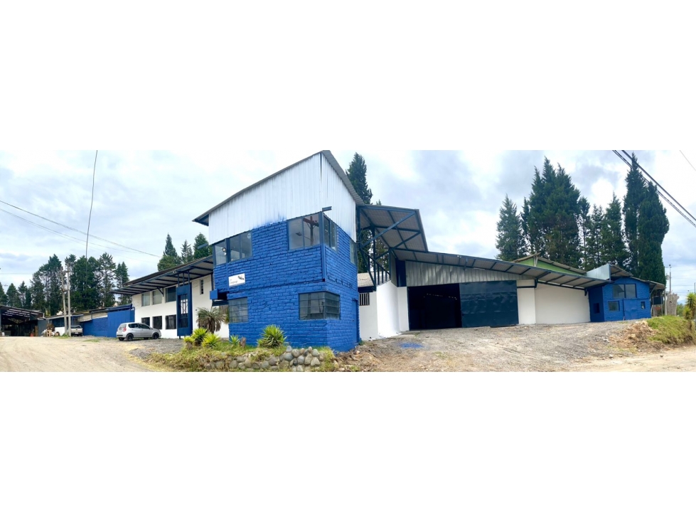 Venta de Nave Industrial, Comercial o Logítica en Cuenca 2510m² - 3
