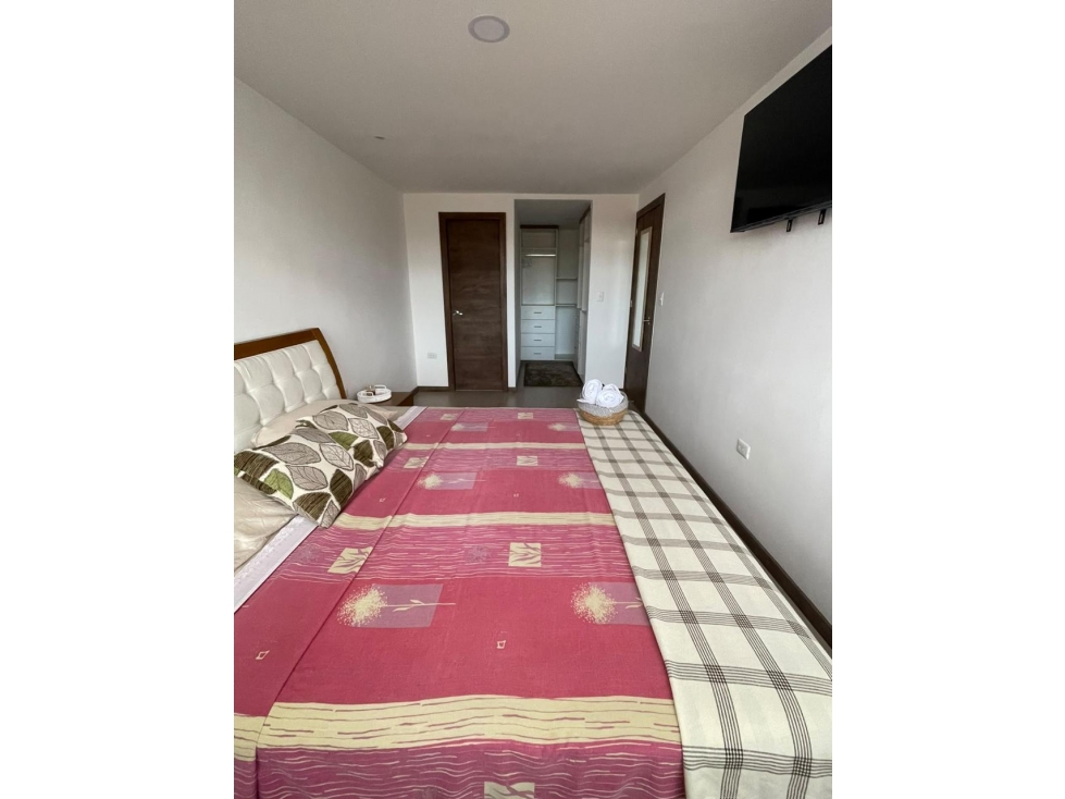 Alquiler Departamento Amueblado, Edificio Fortaleza, Cuenca — foto 4
