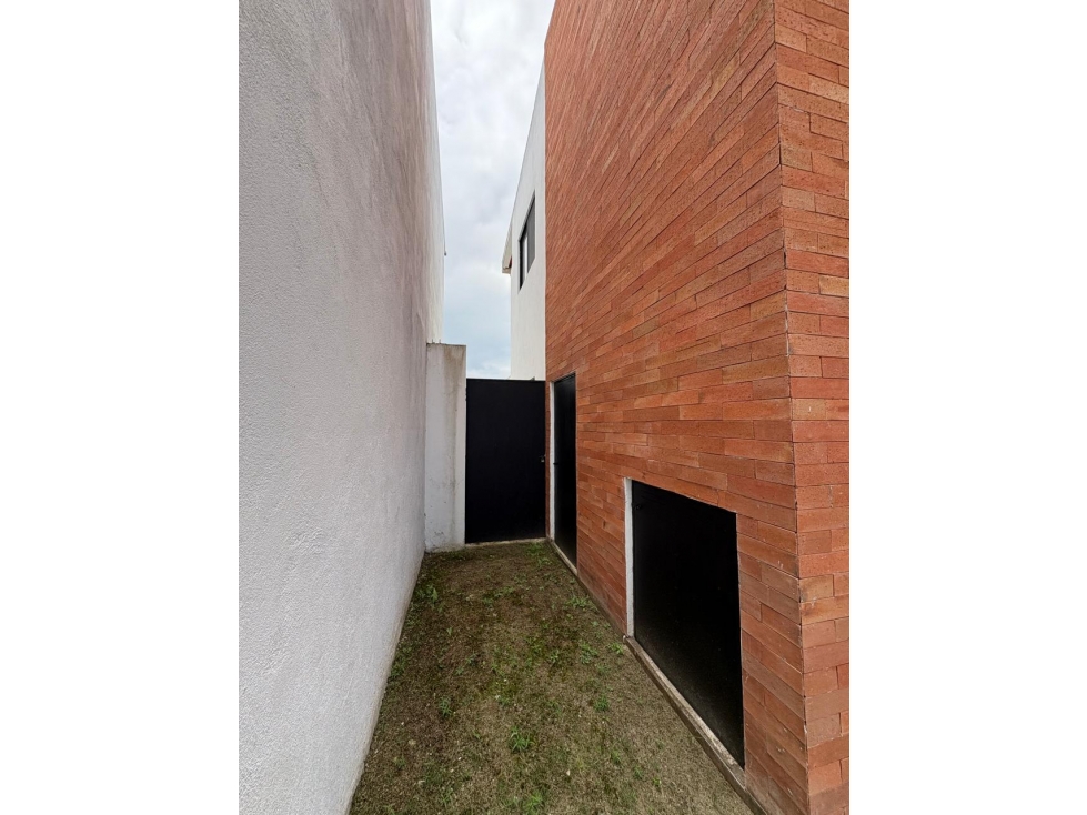 Venta de Casa en Urbanización Villa San Eduardo, Pasaje - 6