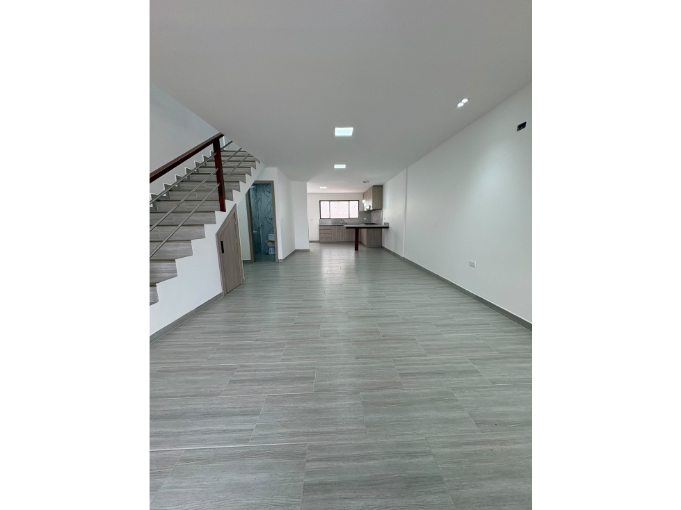 Venta de Casa Nueva, Cuenca, Sector Ciudadela de Arquitectos, 130 m2 - 6