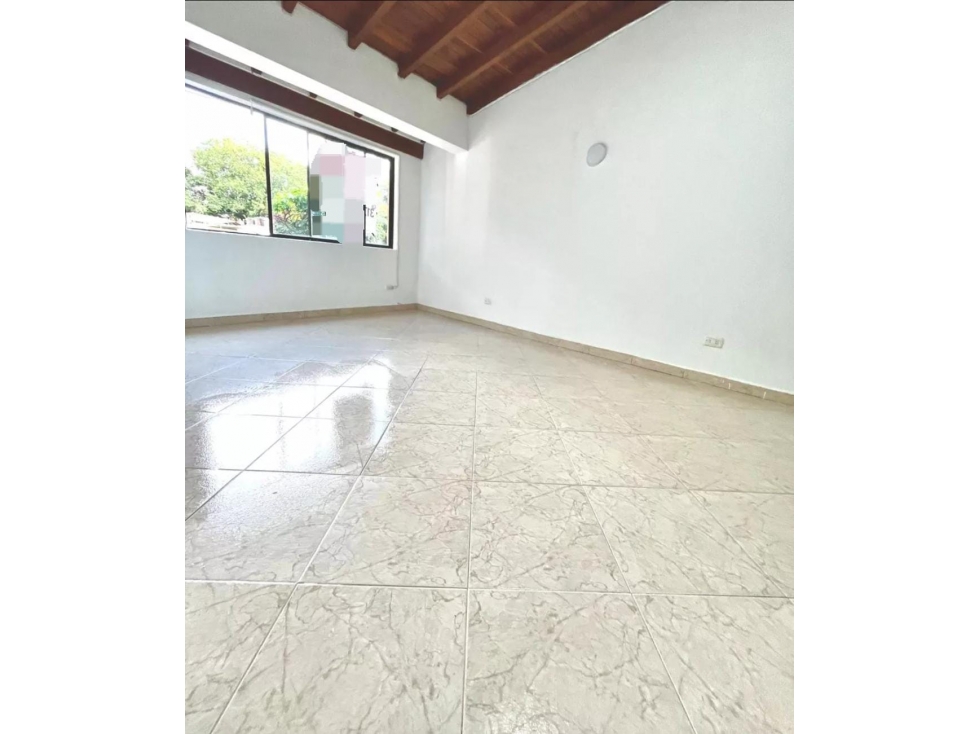 ARRIENDO ESPECTACULAR APARTAMENTO EN LAURELES — foto 3