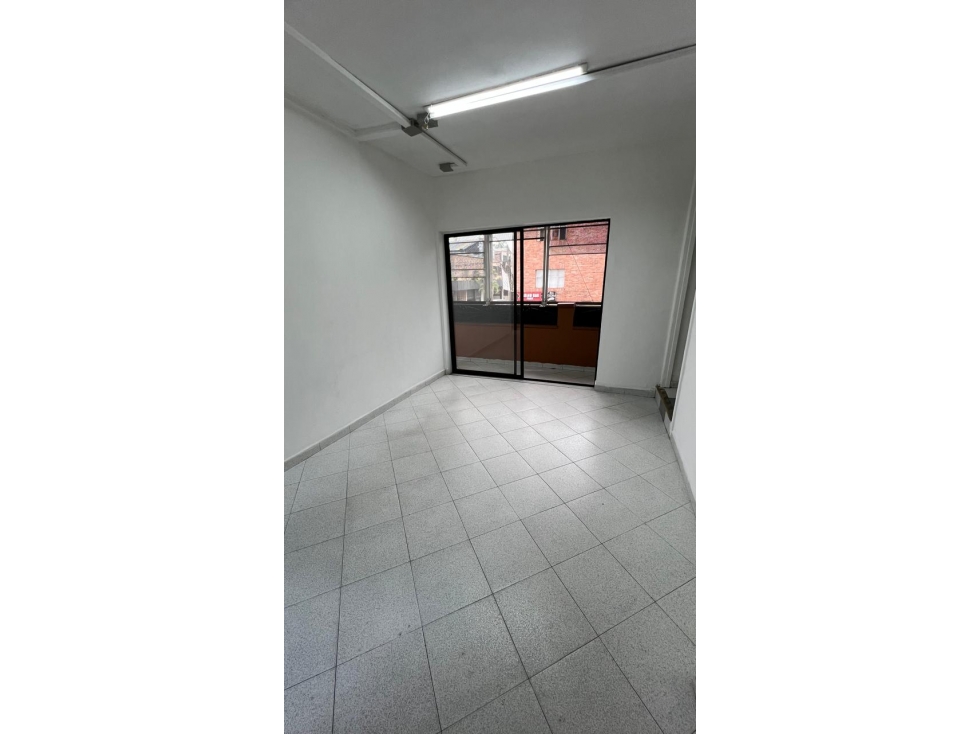 Espectacular Casa Comercial en Envigado Ubicación Central