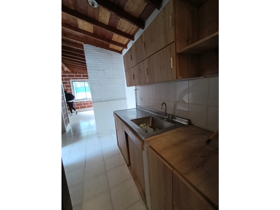 HERMOSO APARTAMENTO EN ARRIENDO CAMPO VALDÉS