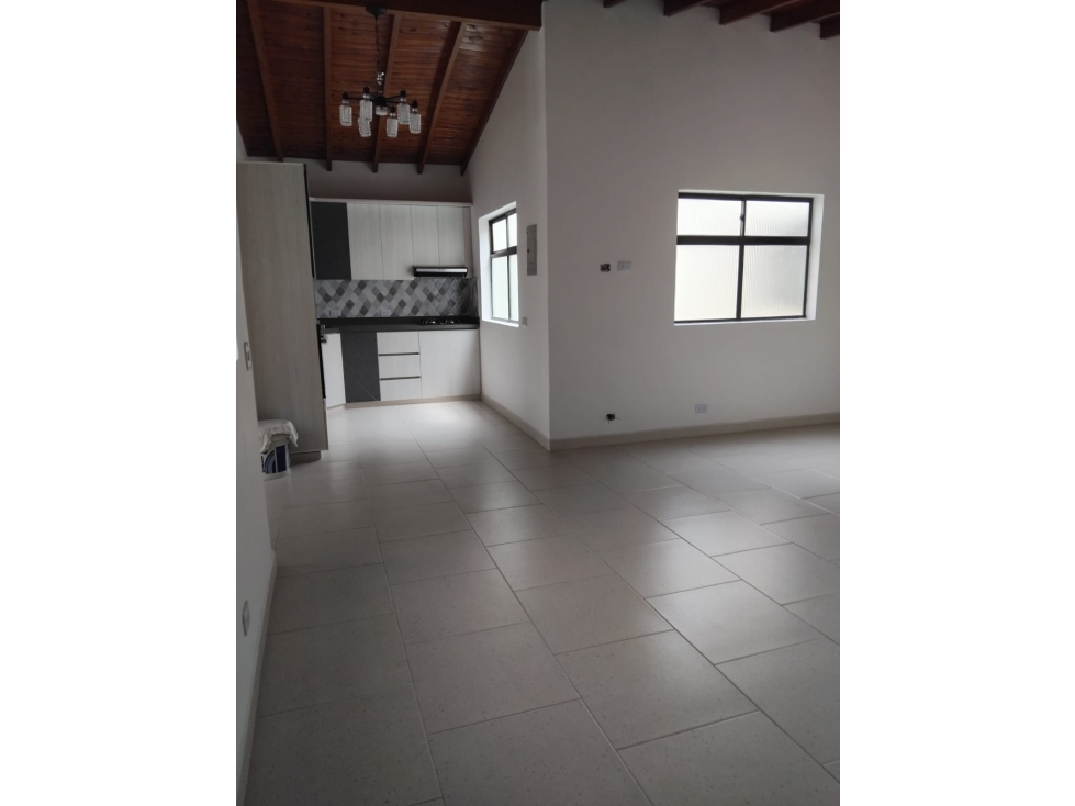 SE VENDE HERMOSO APARTAMENTO EN PRADO CENTRO — foto 3