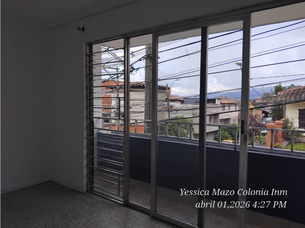 SE ARRIENDA APARTA ESTUDIO EN ROBLEDO