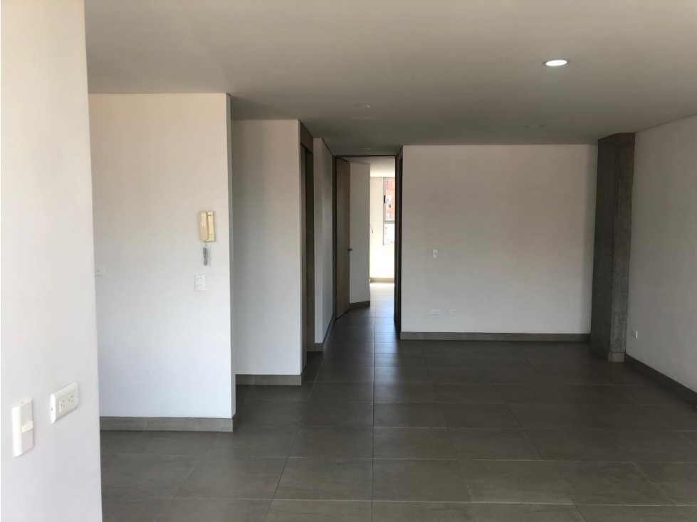 Se arrienda hermoso apartaestudio en la castellana — foto 3