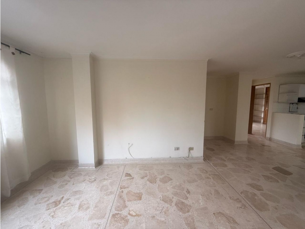 SE ARRIENDA HERMOSO APTO EN LAURELES SIMON BOLIVAR — foto 2