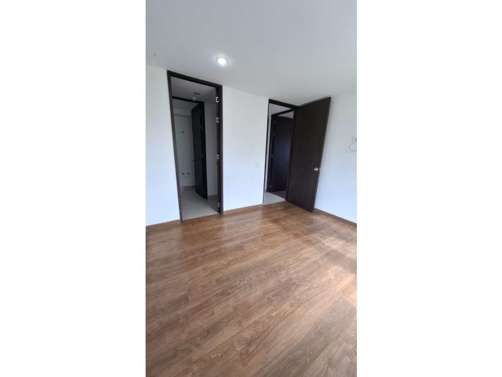 ARRIENDO ESPECTACULAR APARTAMENTO EN SABANETA UNIDAD CERRADA — foto 4