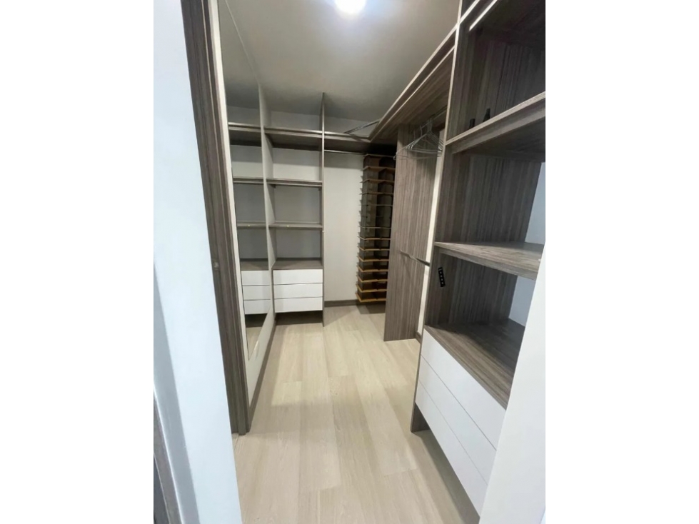 SE VENDE HERMOSO APARTAMENTO EN SURAMERICA, ITAGUI — foto 3