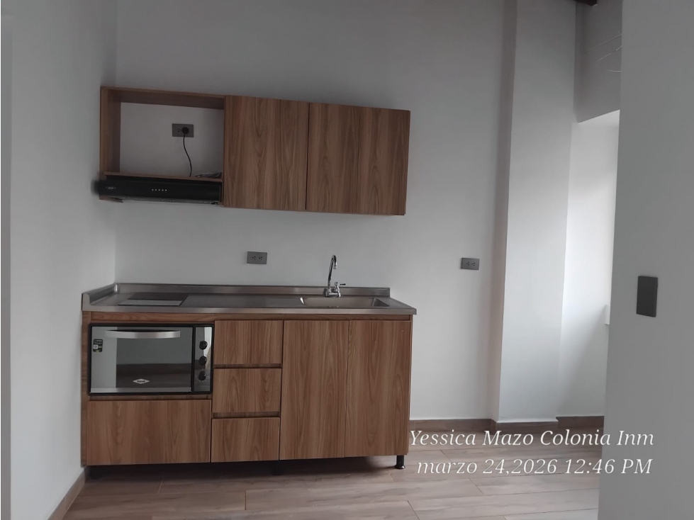 Se arrienda hermoso apartaestudio en Laureles