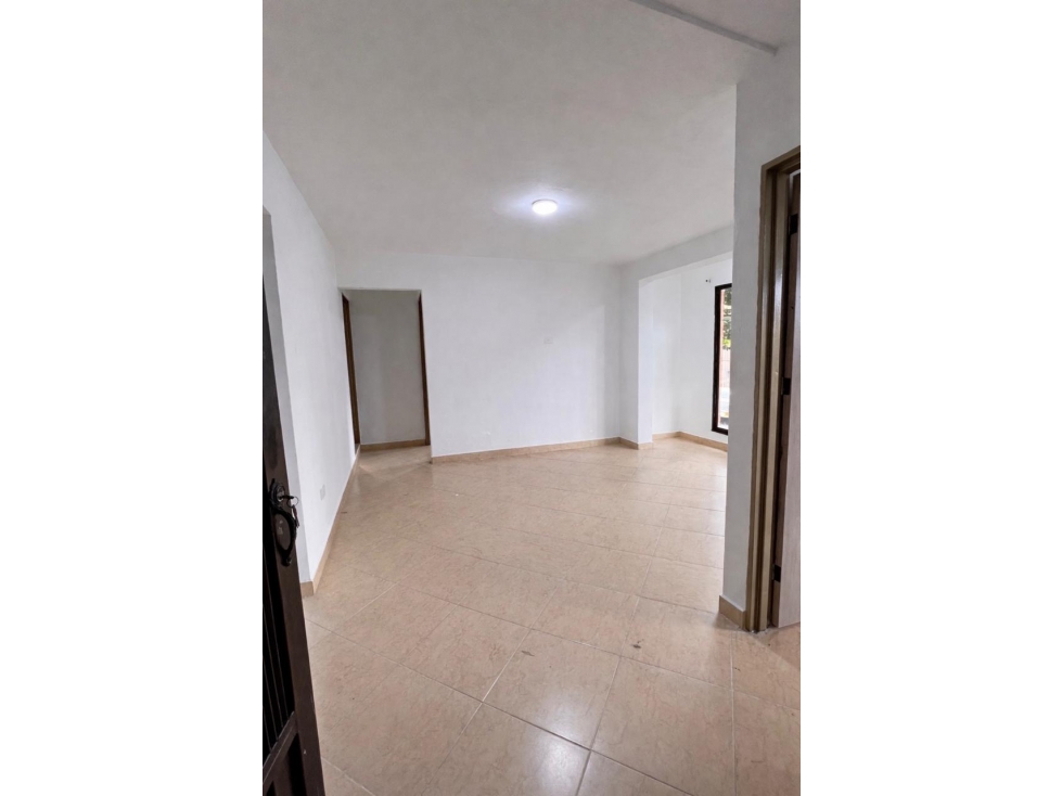 ¡SE ARRIENDA APARTAMENTO EN ENVIGADO CENTRAL!