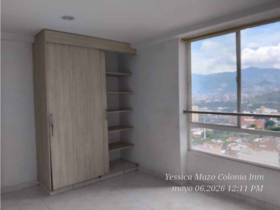 Se arrienda hermoso apartamento en Prado Centro
