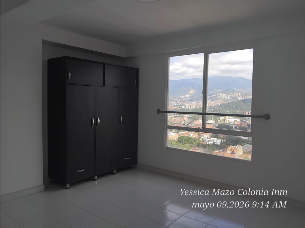 Se arrienda hermoso apartamento en Prado Centro