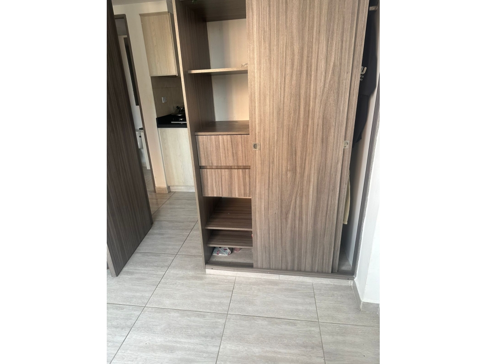 SE ARRIENDA BELLO APARTAMENTO EN ROBLEDO — foto 3