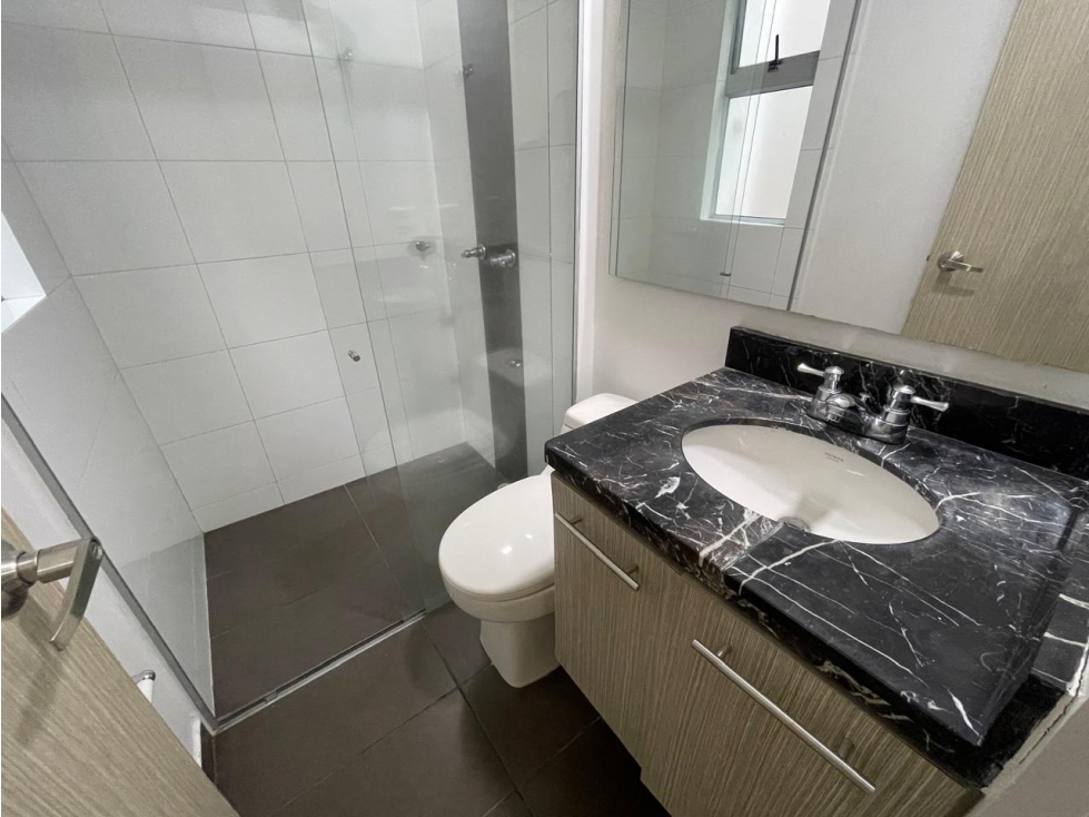 SE ARRIENDA ESPECTACULAR APARTAMENTO EN SURAMERICA — foto 5