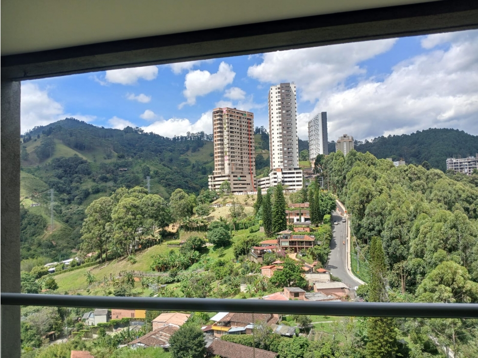 SE ARRIENDA ESPECTACULAR APARTAMENTO EN ENVIGADO