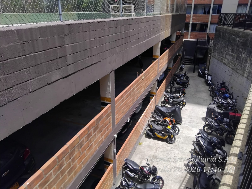SE ARRIENDA HERMOSO APARTAMENTO EN ROBLEDO SECTOR LA POLA — foto 3