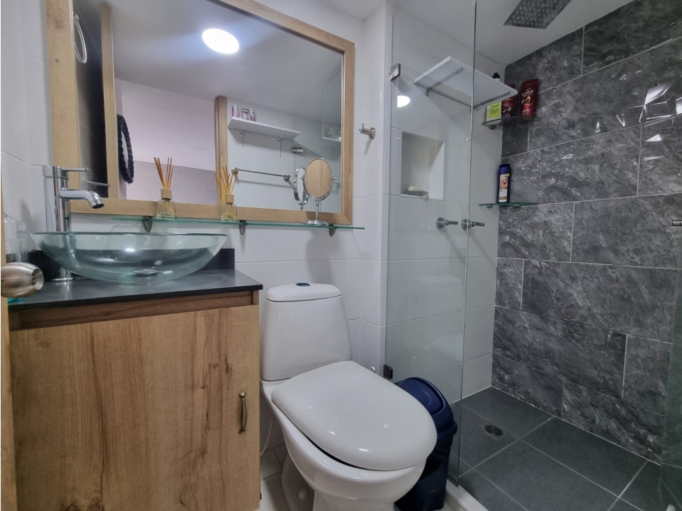 Se arrienda hermoso apartamento amoblado - sabaneta — foto 2