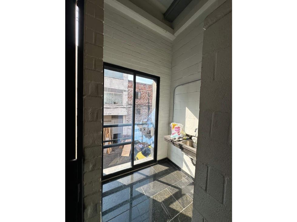 BODEGA EN ARRIENDO BARRIO TRINIDAD — foto 2