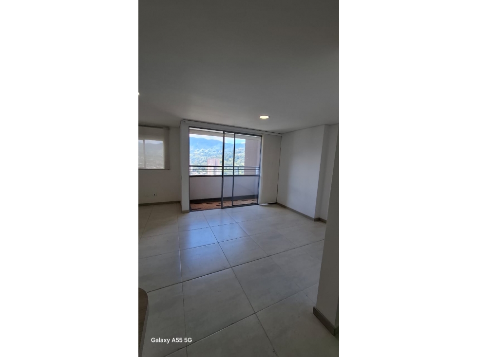 SE ARRIENDA HERMOSO APARTAMENTO EN DITAIRES ITAGUI - 2