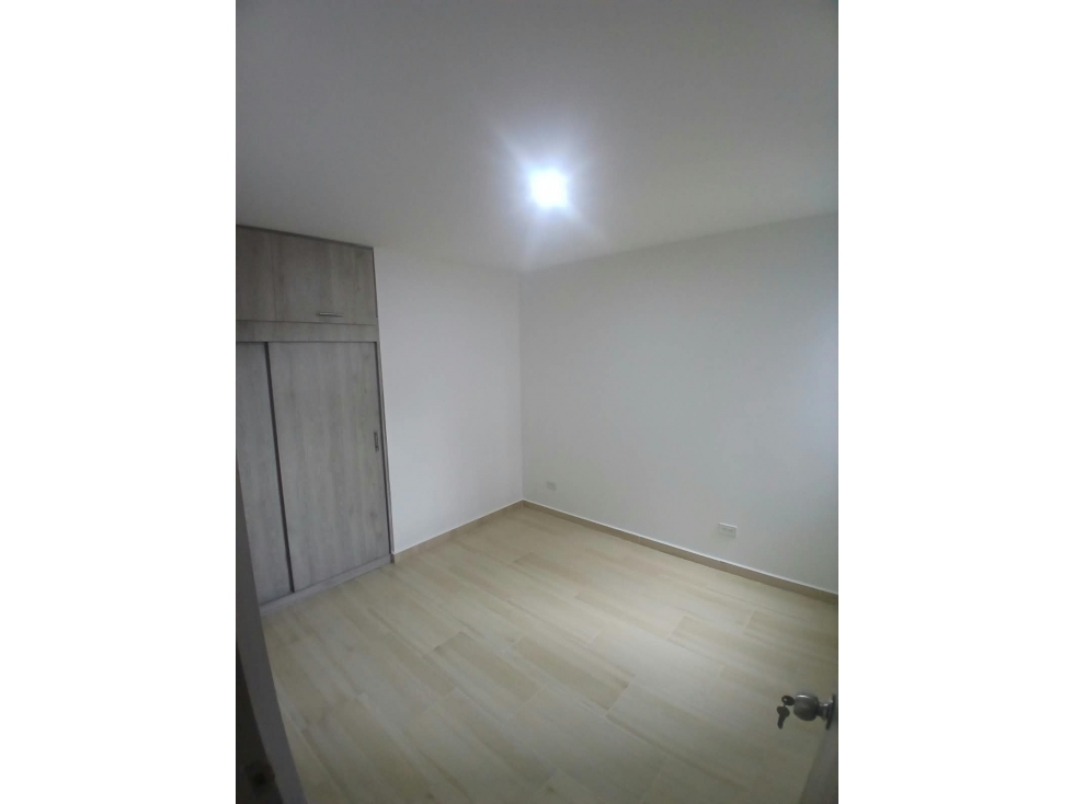 SE ARRIENDA HERMOSO APARTAMENTO EN VIVIENDAS DEL SUR — foto 2