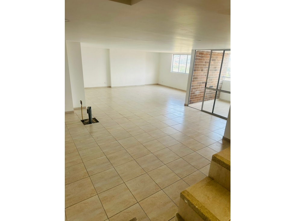 ¡Penthouse en venta en Sabaneta, sector Calle Larga! — foto 4
