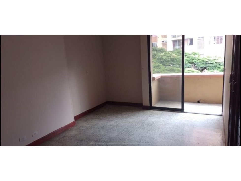 Se vende amplio apartamento en Boston