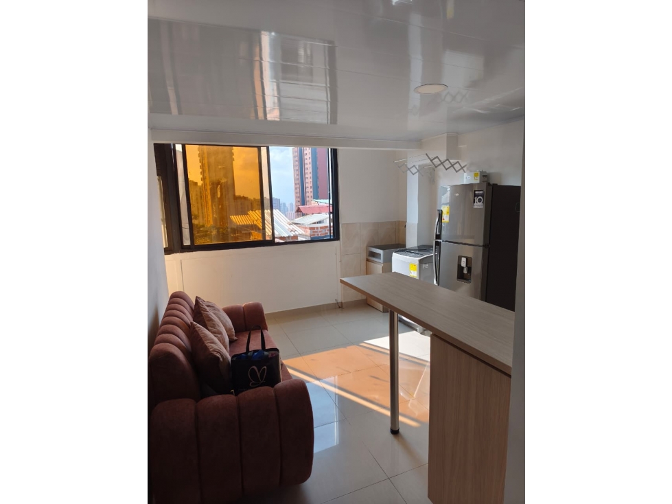 HERMOSO APARTAMENTO EN ARRIENDO PARQUE DE ROBLEDO — foto 3