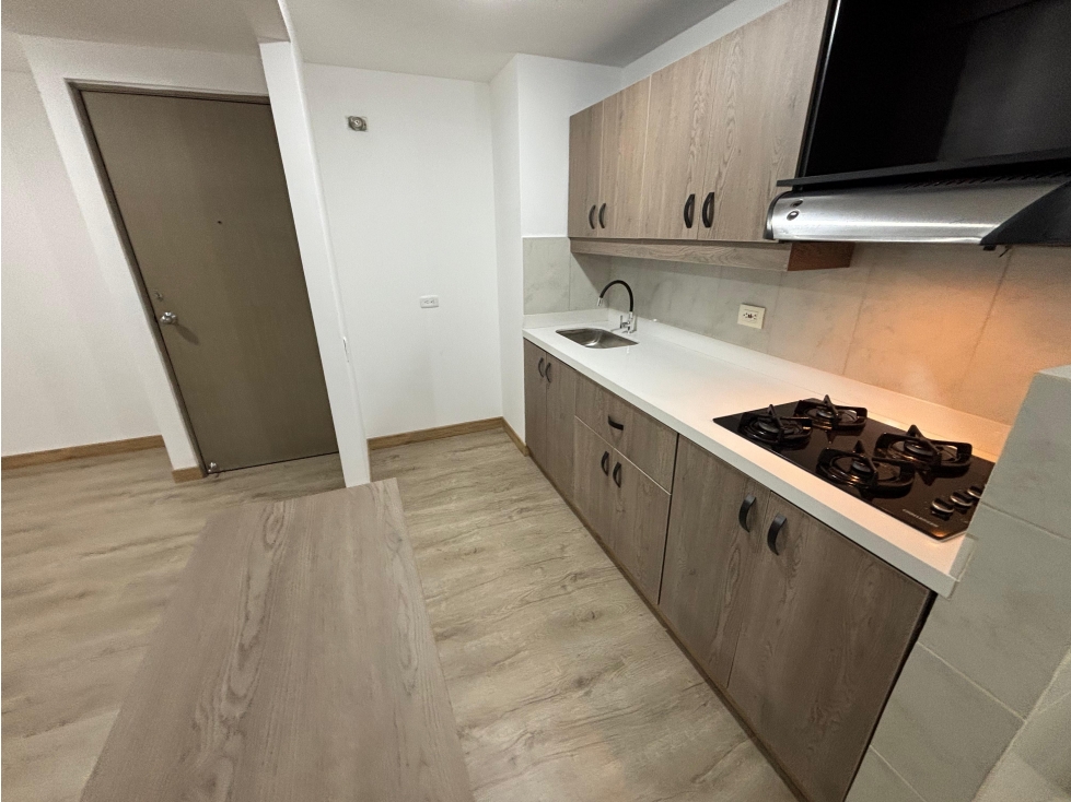 SE ARRIENDA HERMOSO APARTAMENTO EN RODEO ALTO — foto 2