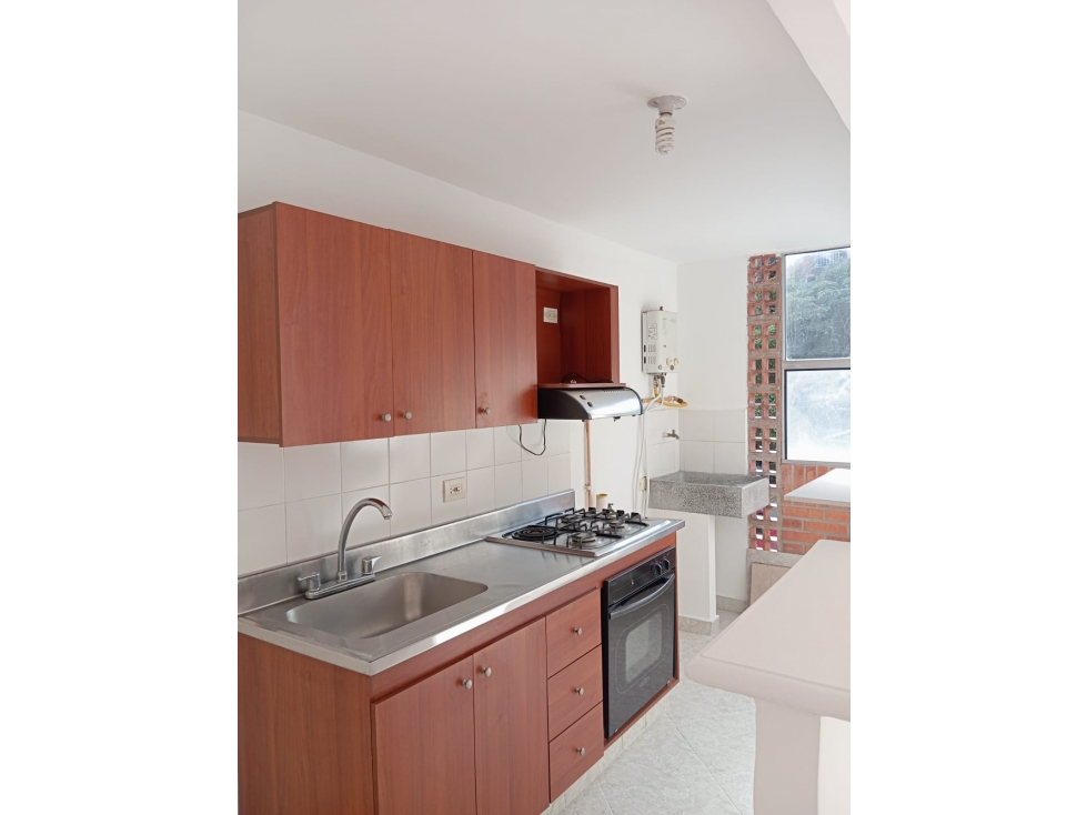 Se arrienda hermoso apartamento en Calasanz — foto 2
