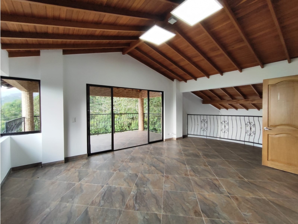 ARRIENDO ESPECTACULAR CASA EN ENVIGADO LOMA DEL ESCOBERO — foto 5