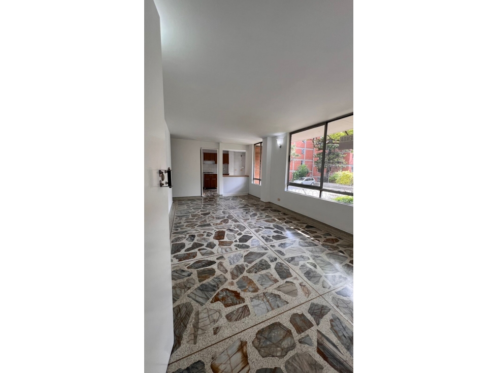 Hermoso apartamento en arriendo en Envigado Merced