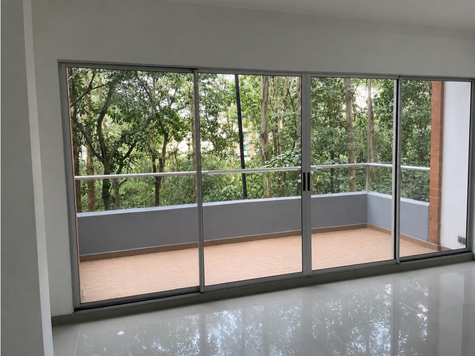 SE ARRIENDA ESPECTACULAR APARTAMENTO EN SURAMERICA