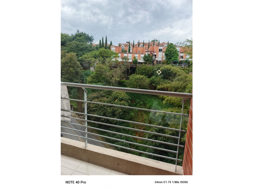 ARRIENDO ESPECTACULAR APARTAMENTO EN ENVIGADO