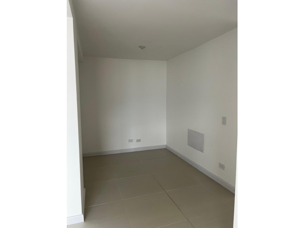 VENDO HERMOSO APARTAMENTO EN ITAGÜÍ CON VISTA INCREIBLE A LA CIUDAD — foto 4