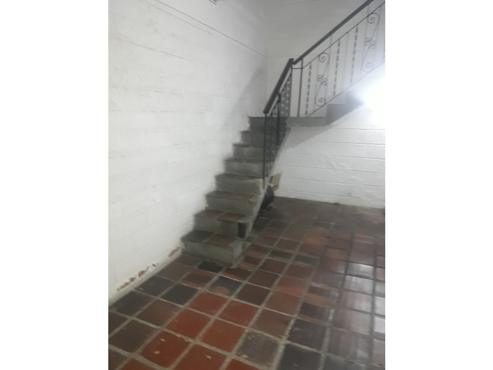 VENDO 2DO PISO DE CASA CON AIRE Y GARAJE EN LAURELES - VELODROMO — foto 6