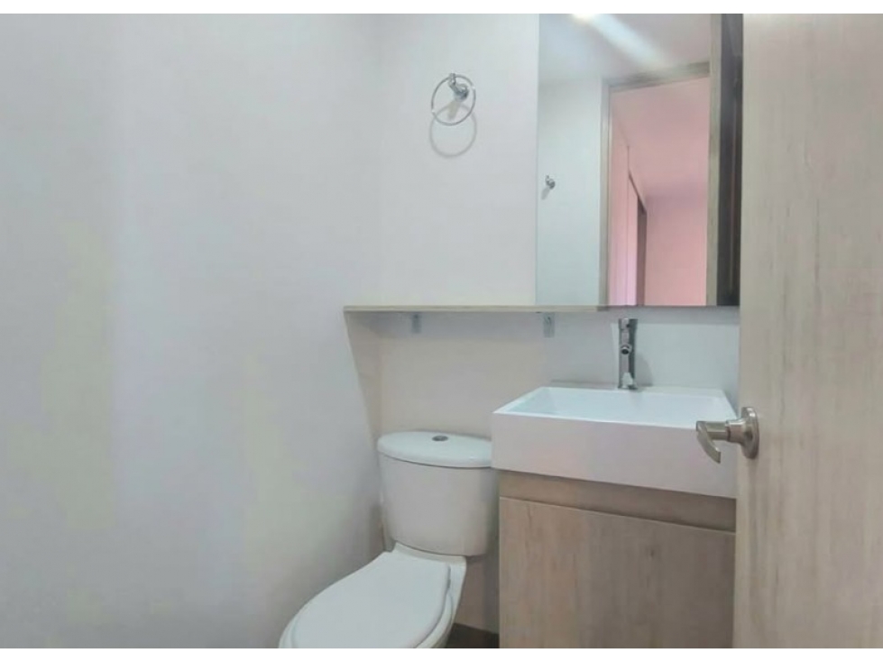 SE ARRIENDA APARTAMENTO SURAMERICA ITAGUI UNIDAD CERRADA — foto 5