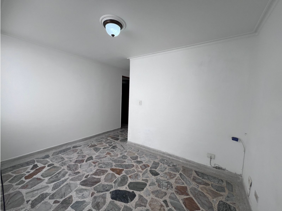 SE VENDE HERMOSO APARTAMENTO EN LAURELES — foto 3