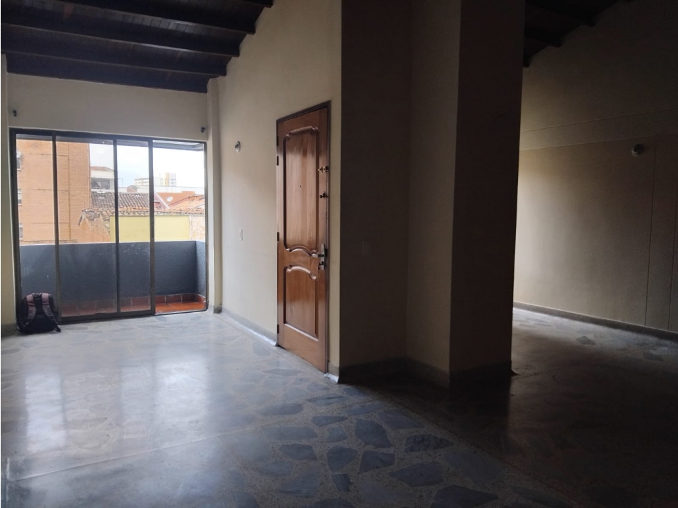 ARRIENDO HERMOSO APTO EN LA CASTELLANA — foto 2